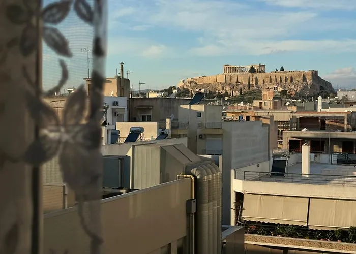 Cozy Suite With Acropolis View