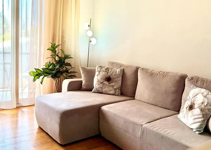 Cozy Suite With Acropolis View