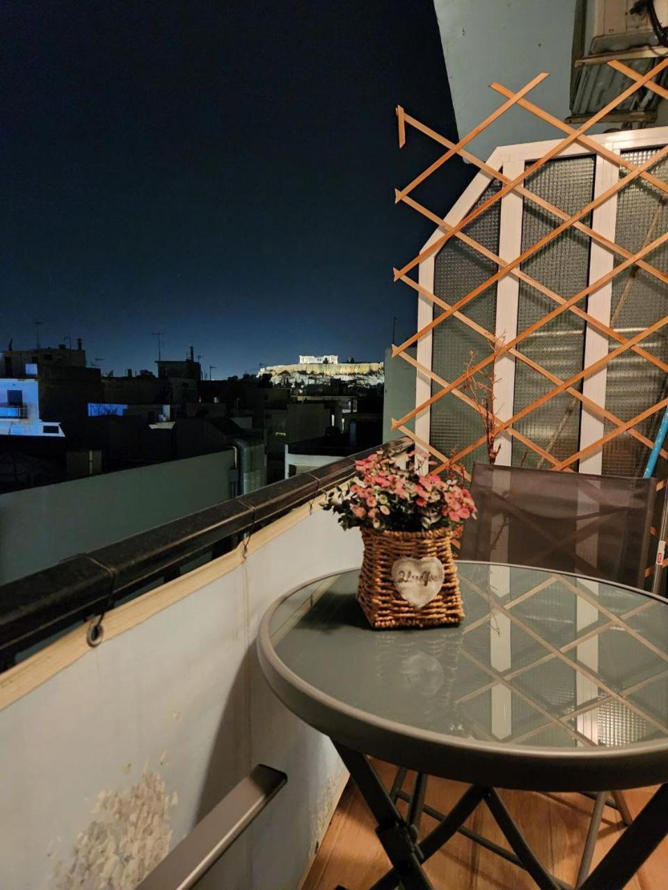 Apartment Cozy With Acropolis View