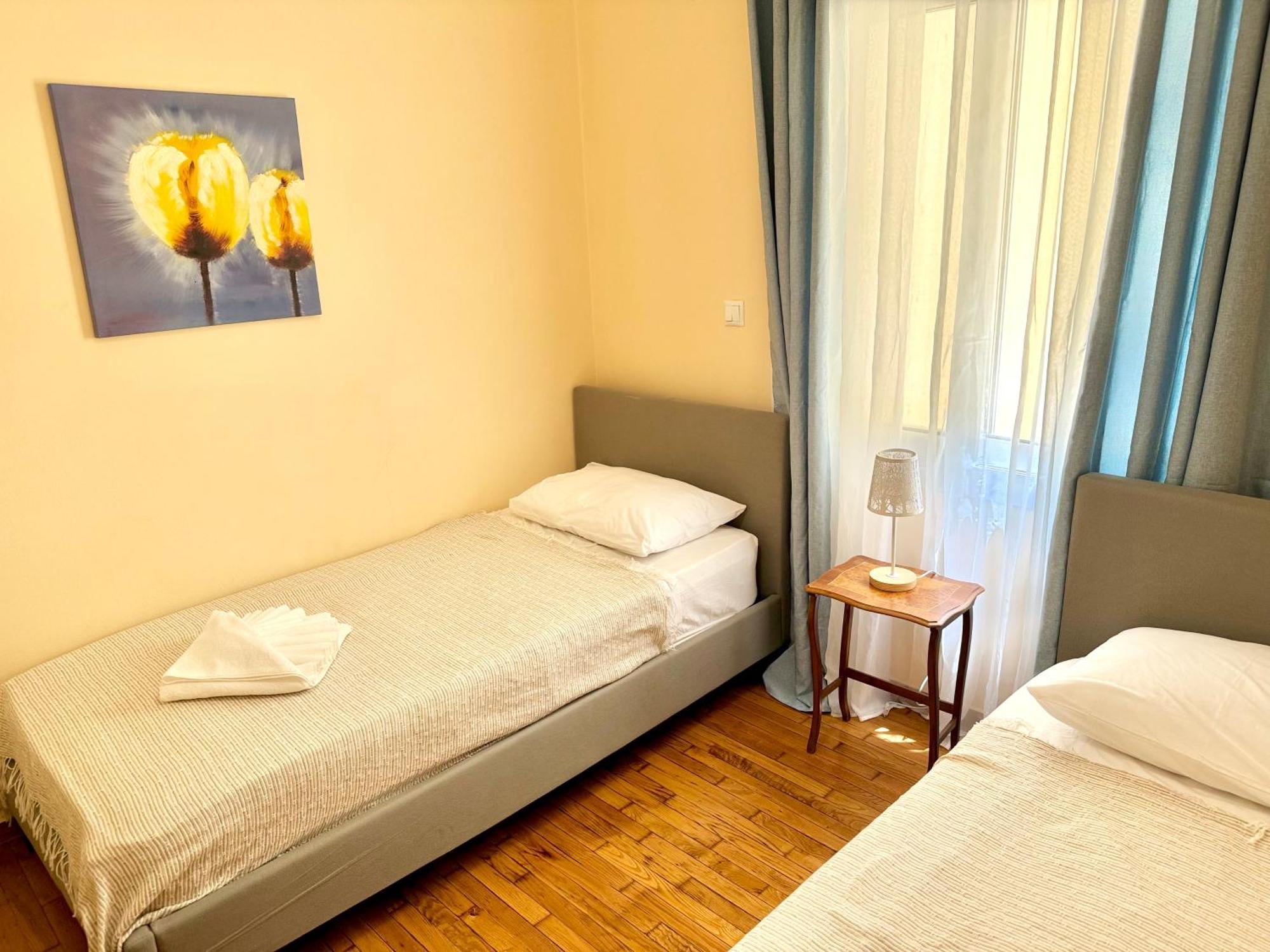 Apartment Cozy With Acropolis View